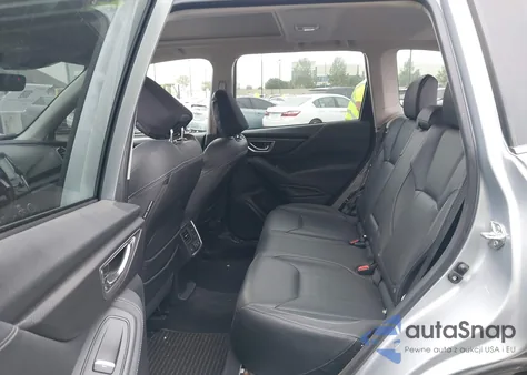 2022 Subaru Forester Touring z USA, uszkodzony, nr VIN JF2SKARC5NH441591